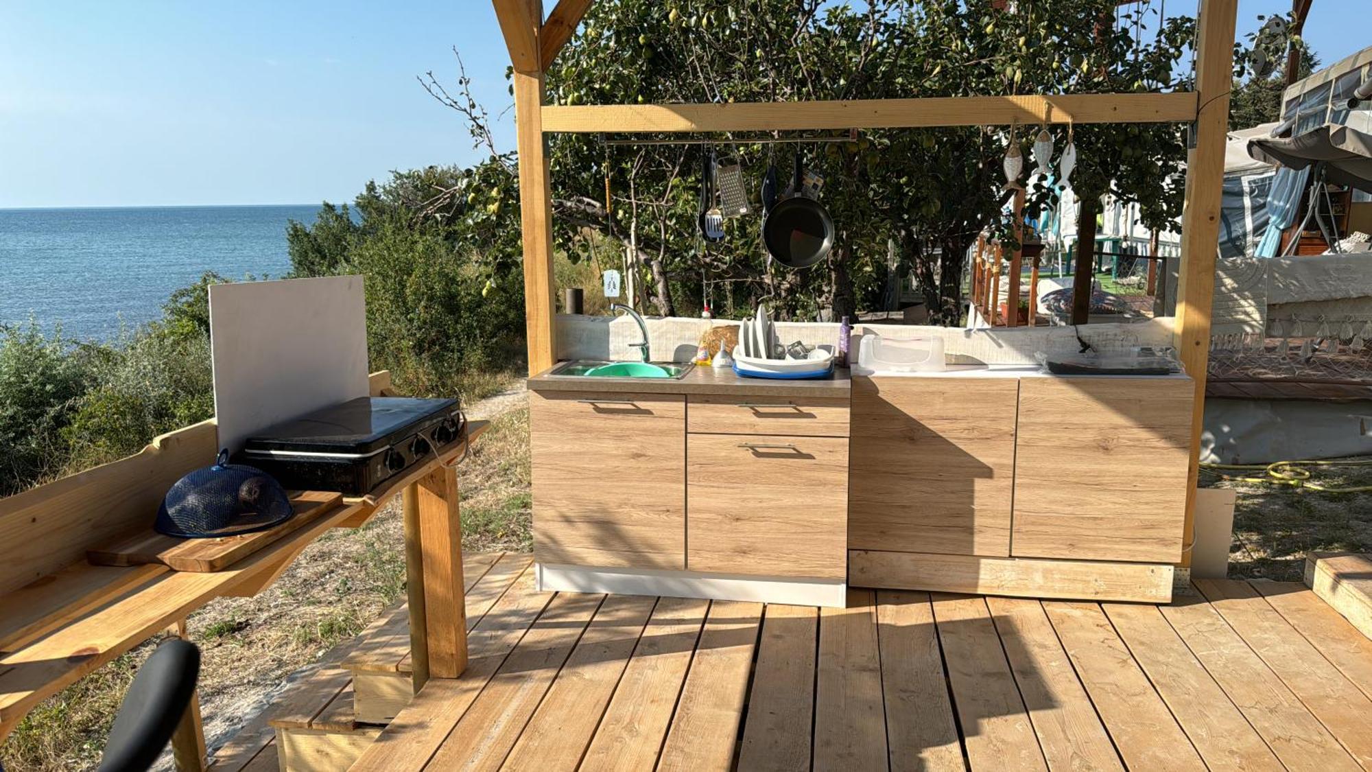 Karavana Tropicana Βάρνα Εξωτερικό φωτογραφία